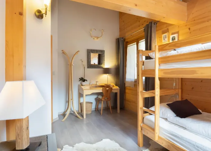 Les Tesils Apartment